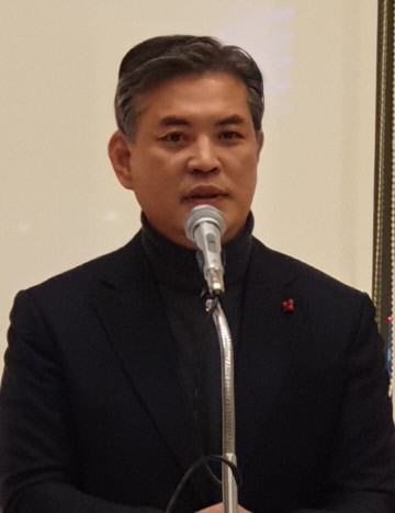 충정포럼 이웃돕기 성금 전달 관련 언론자료 사진